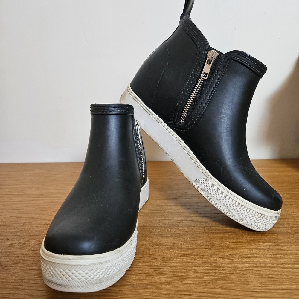 Steve Madden Wedgie RB Black Rubber Platform Wedge Rain Boots Women's Size 8M...